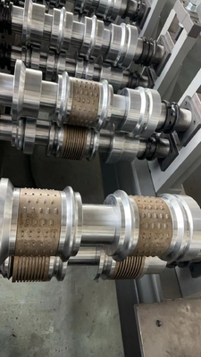 Bảng và Batten Sideing Roll Forming Machine với ngoại hình kết cấu