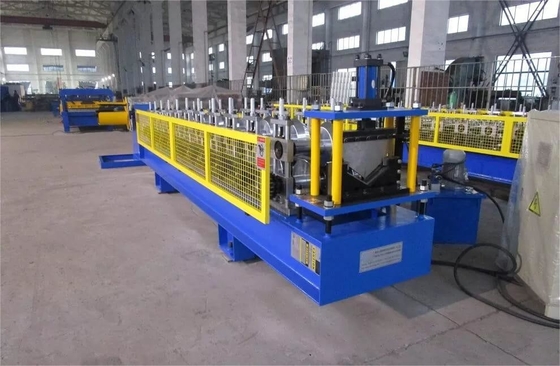 4kw Máy tạo cuộn Ridge Cap hiệu suất cao cho hệ thống mái nhà liền mạch