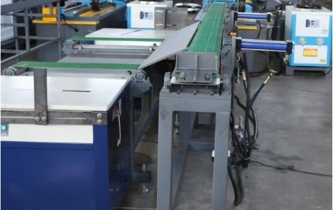 Được thiết kế chuyên nghiệp Eaves flashing cuộn hình thành máy cho tối ưu sản xuất cạnh giọt