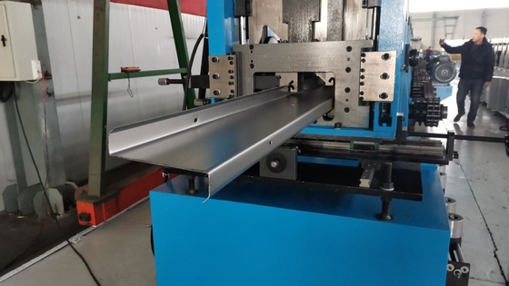 Hoàn toàn tự động C / Z Purlin Roll Former với cuộn có thể điều chỉnh