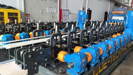 Máy chế biến cuộn cho thép và nhôm với dung lượng độ dày từ 30 đến 16 gauge