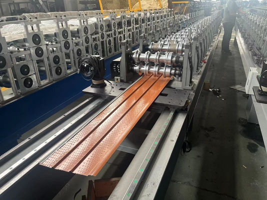 Hệ thống điều khiển và cắt tóc tự động Soffit Panel Rolling Forming Machine cho hoạt động trơn tru