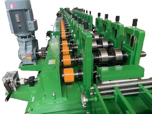 Máy tạo hình cuộn và đường ray kim loại thép thép hình dạng C cho trần
