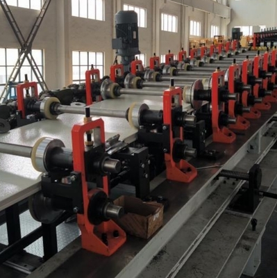 Dây chuyền cửa cuốn gara phân đoạn PU tự động